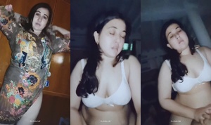 Sexy Bhabhi Ki white panty mai ghapa ghap chudai k maje liye full video
